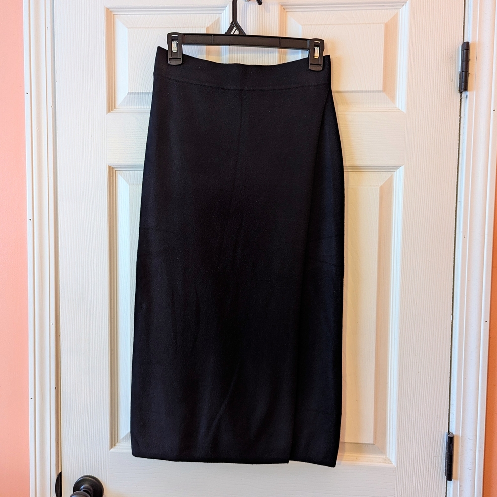 Banana Republic Classic Black Pencil Skirt